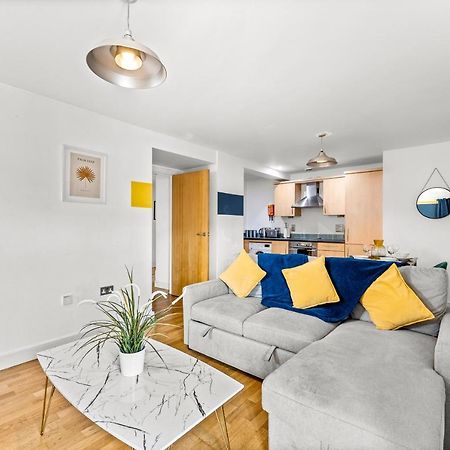 Enchanting Bristol Abode -Sleeps 6 With Balcony! Extérieur photo