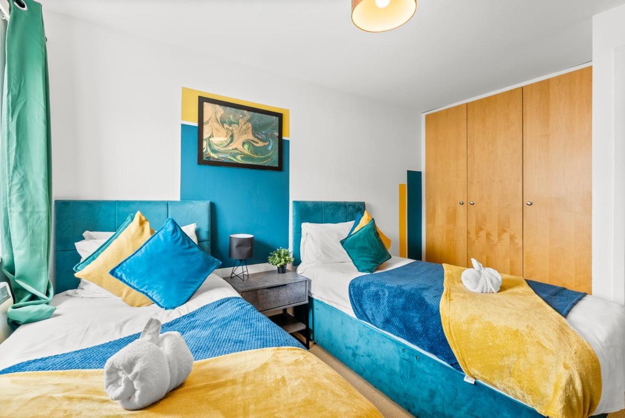 Enchanting Bristol Abode -Sleeps 6 With Balcony! Extérieur photo